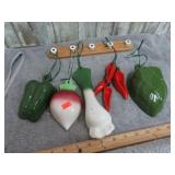 CERAMIC VEGETABLE MEASURING CUPS