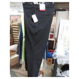 (NWT) REEBOK PANTS -- 38 X 32