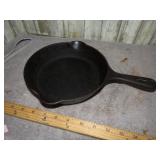 GRISWOLD #8 CAST IRON SKILLET
