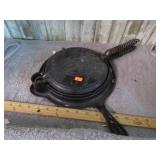 STANPORT CAST IRON DUTCH OVEN