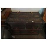 NICE ANTIQUEE TRUNK IN GOOD ORIGINAL CONDITION-