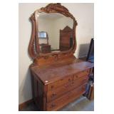 BEAUTIFULOAK ANTQUE DRESSER WITH MIRROR