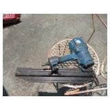PNEUMATIC FRAMING NAIL GUN