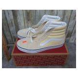 NEW VANS SHOES, SIZE MEN'S 8
