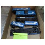 'H O' CONRAIL TRAIN CARS