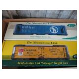 SHOWCASE LINE S GAUGE TRAIN CARS