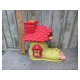 1968 OLD WOMAN WHO LIVED IN A SHOE COIN BANK