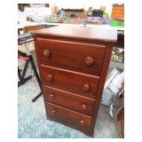 CHILD SIZED 4 DRAWER CHEST OF DRAWERS