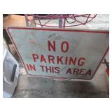 NO PARKING SIGN