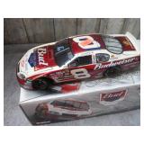 1:24 DIECAST DALE JR #8 DAYTONA 2005 MONTE CARLO