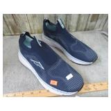 SHOES -- 9 1/2