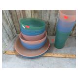 PLASTIC DISHES