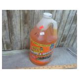 DRIVEWAY CLEANER SOLUTION