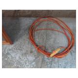 EXTENSION CORD