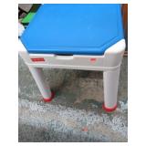 FISHER PRICE PLAY TABLE