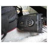 COMPACT VHS VIDEO CAMERA