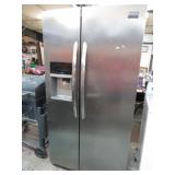 FRIGIDAIRE 2017 SIDE BY SIDE REFRIGERATOR