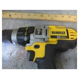 DEWALT CORDLESS HAMMER DRILL -- WORKS - NO CHARGER