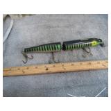 CREEK CHUB PIKIE FISHING LURE