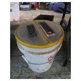 5gal BUCKET & ASSORTED SCREWS