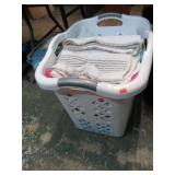 LAUNDRY BASKET -- BATH TOWELS
