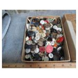 BOX -- OLD BUTTONS