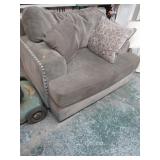 OVERSIZED ARM CHAIR
