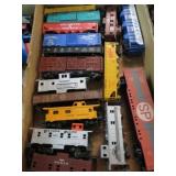 "H O" MODEL TRAIN CARS