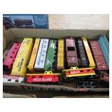 "H O" MODEL TRAIN CARS
