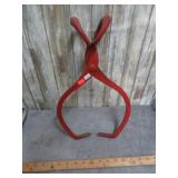 ICE TONGS