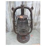 VINTAGE KEROSENE LANTERN