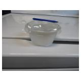 PLASTIC LIDS & PORTION CONTAINERS