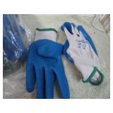 BAG LOT -- WORK GLOVES