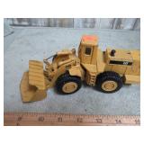 DIECAST CAT 988B LOADER
