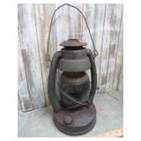 VINTAGE WARDS KEROSENE LANTERN