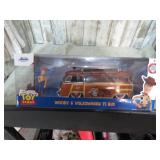 TOY STORY WOODY & VOLKSWAGEN T1 BUS