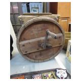 ANTIQUE CYLINDER CRANK BUTTER CHURN