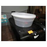 FOOD CONTAINERS & LIDS