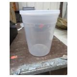 FOOD CONTAINERS & LIDS