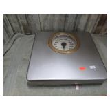 BATH SCALE