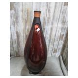 DECORATIVE VASE
