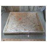 TRAY