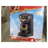 WONDER WOMAN SINGLE COFFEE MAKER