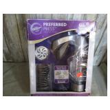 WILTON COOKIE PRESS SET