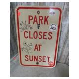 PARK CLOSES AT SUNSET SIGN