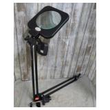 TABLE MOUNT MAGNIFIER W/ LIGHT