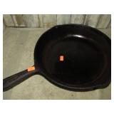 CAST IRON SKILLET