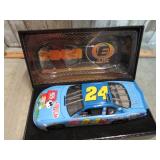 ELITE 2000 JEFF GORDON DIECAST CAR