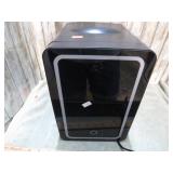 12 / 120 VOLT MINI FRIDGE
