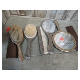 DRESSER TRAY W/ COMB, BRUSHES & MIRRORS